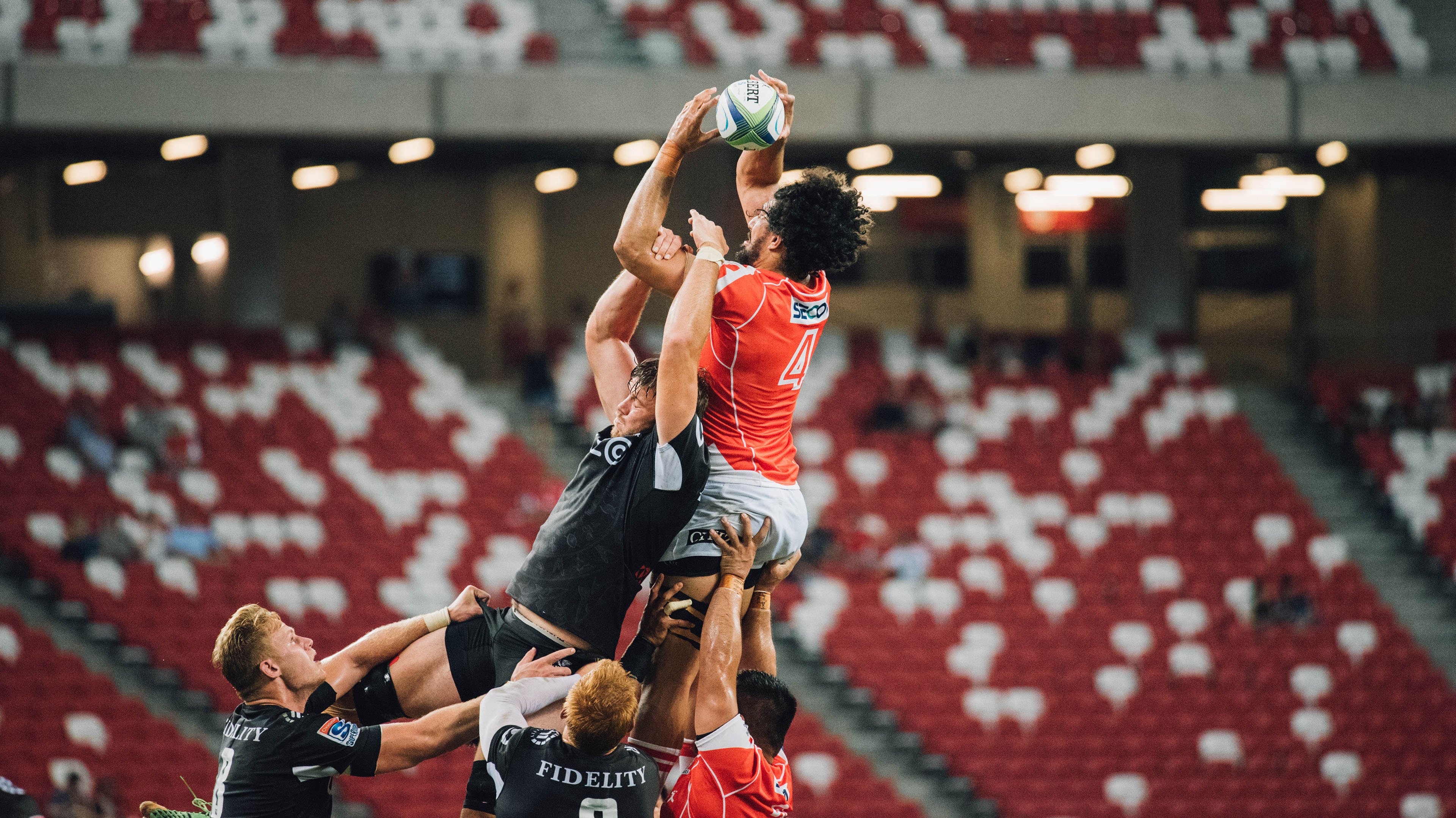 苏格兰橄榄球队凭借新兴的战术和年轻力量崭露头角，苏格兰队员名单